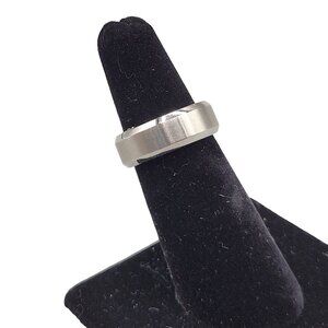 Brushed and Polished Finish Women's Ring Silver Tone Band Size 5.25